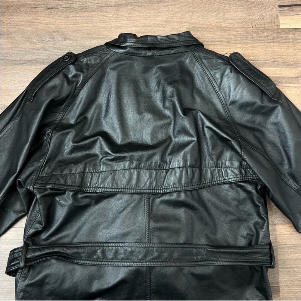 Vintage Black Leather Coat - Picture 11 of 16
